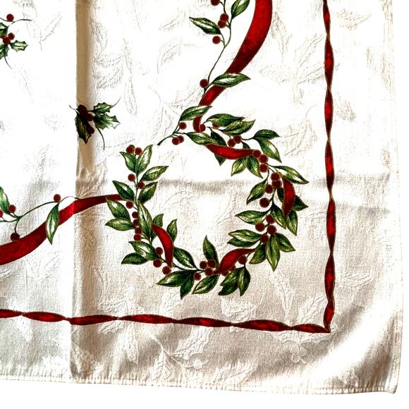 Christmas holiday tablecloth creamy white holly berries red ribbon border buffet - Picture 8 of 10